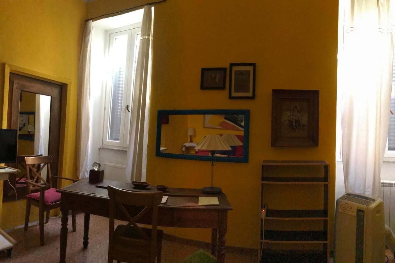 Appartamento Del Boschetto Roma Exterior foto